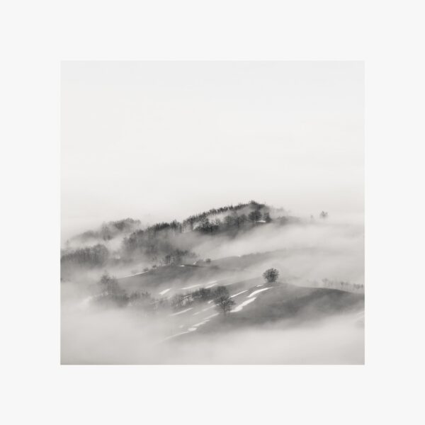 Foggy Hills fotografia rocce nebbia materia